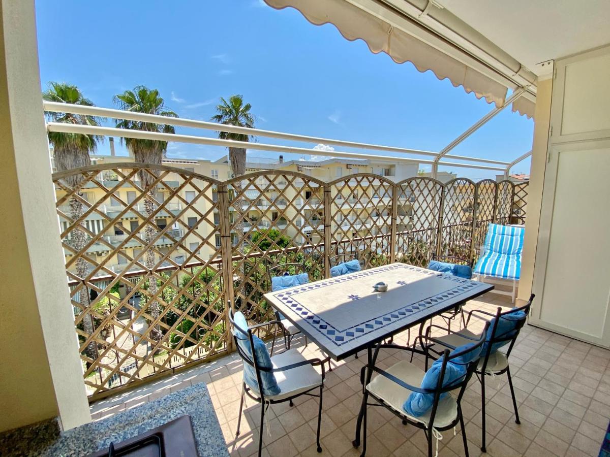 Residenza Le Quattro Palme Apartment Алгеро Екстериор снимка