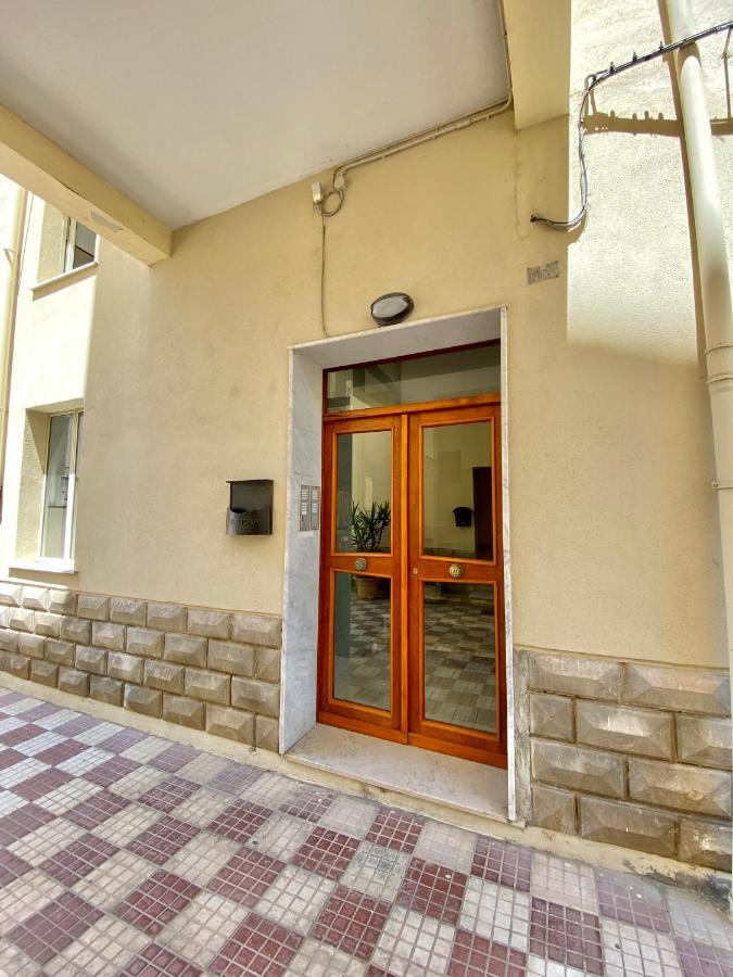 Residenza Le Quattro Palme Apartment Алгеро Екстериор снимка